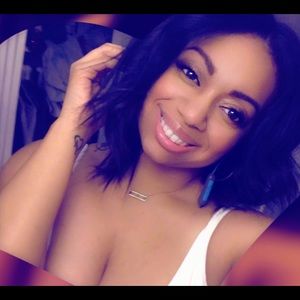 Meet your Posher, Jessica-lynn